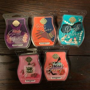 Scentsy “Glamorous You” collection